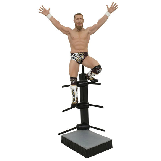AEW Gallery Bryan Danielson Statue by Diamond Select Toys